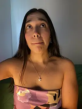 SabrinaEvanss  online show from March 18, 2026, 9:04 pm