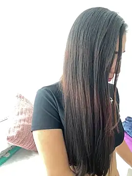 Snapshot of SabrinaEvanss_ chatting on October 18, 2025, 4:20 pm SabrinaEvanss online show from October 18, 2025, 4:20 pm