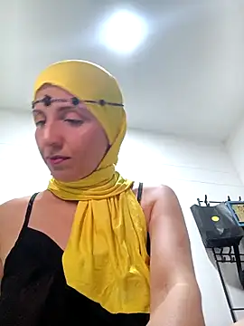 Snapshot of Aafsha_ chatting on April 6, 2026, 4:52 pm Aafsha online show from April 6, 2026, 4:52 pm