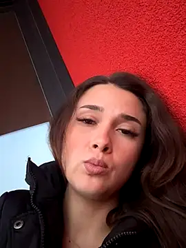 MayaVonDe online show from November 10, 2025, 3:17 pm