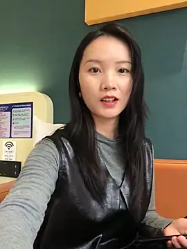 Mile-m online show from November 5, 2025, 8:06 am