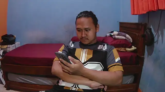 Snapshot of latexidn chatting on February 7, 2026, 3:53 pm latexidn online show from February 7, 2026, 3:53 pm