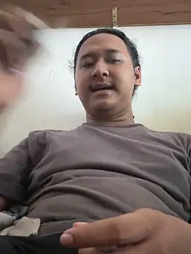 Snapshot of latexidn chatting on January 6, 2026, 3:54 am latexidn online show from January 6, 2026, 3:54 am