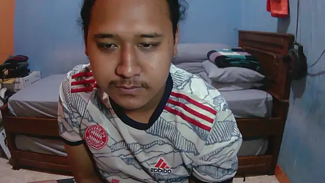 Snapshot of latexidn chatting on February 1, 2026, 4:49 pm latexidn online show from February 1, 2026, 4:49 pm