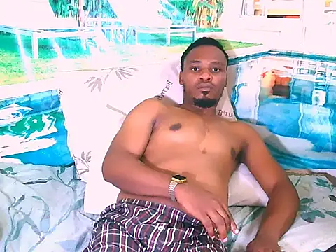 Snapshot of EbonyTiger69 chatting on November 5, 2025, 5:05 pm EbonyTiger69 online show from November 5, 2025, 5:05 pm