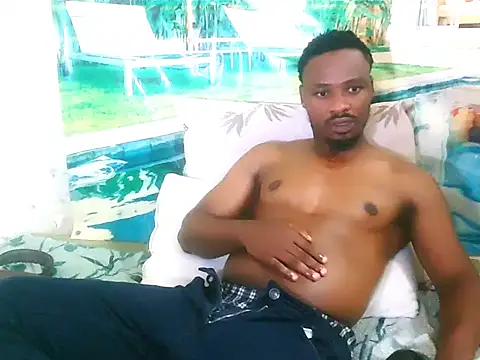 Snapshot of EbonyTiger69 chatting on October 19, 2025, 5:37 pm EbonyTiger69 online show from October 19, 2025, 5:37 pm