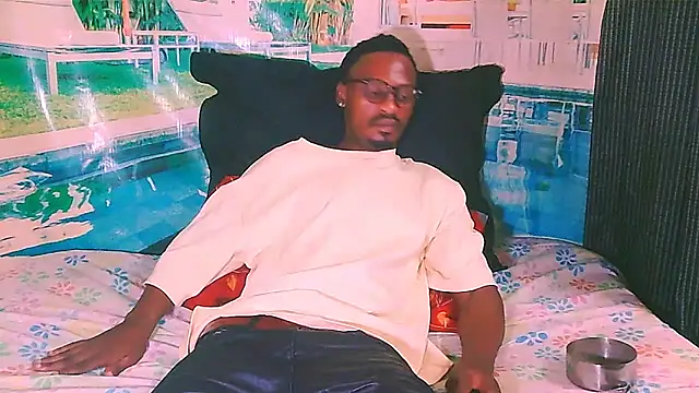 EbonyTiger69 online show from April 12, 2026, 6:44 pm