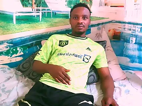 Snapshot of EbonyTiger69 chatting on December 2, 2025, 8:38 am EbonyTiger69 online show from December 2, 2025, 8:38 am