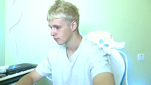 Snapshot of _Timmy_Boy_ chatting on October 4, 2025, 10:28 am  Timmy Boy  online show from October 4, 2025, 10:28 am