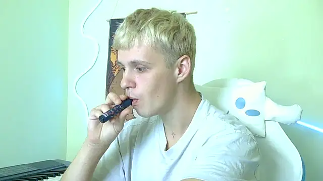Snapshot of _Timmy_Boy_ chatting on October 5, 2025, 11:12 am  Timmy Boy  online show from October 5, 2025, 11:12 am