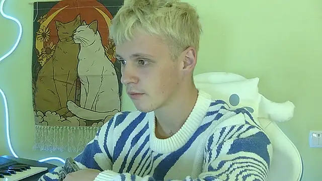 Snapshot of _Timmy_Boy_ chatting on October 3, 2025, 8:10 pm  Timmy Boy  online show from October 3, 2025, 8:10 pm
