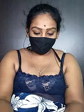 Snapshot of tamil_Monisha chatting on December 13, 2025, 8:04 pm tamil Monisha online show from December 13, 2025, 8:04 pm