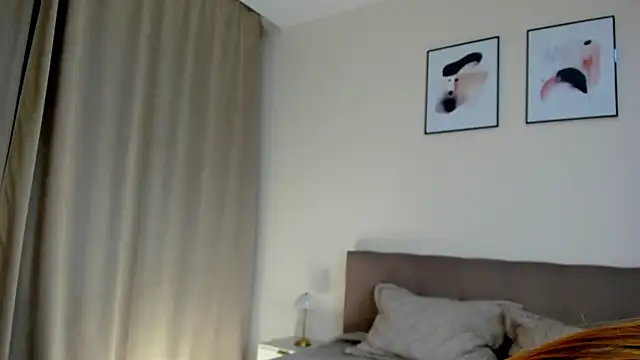 MarindaRuud online show from October 25, 2025, 11:09 am