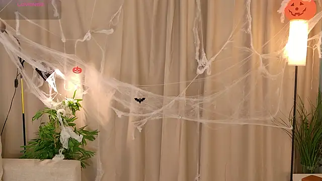 Playful Lia online show from November 1, 2025, 2:11 pm