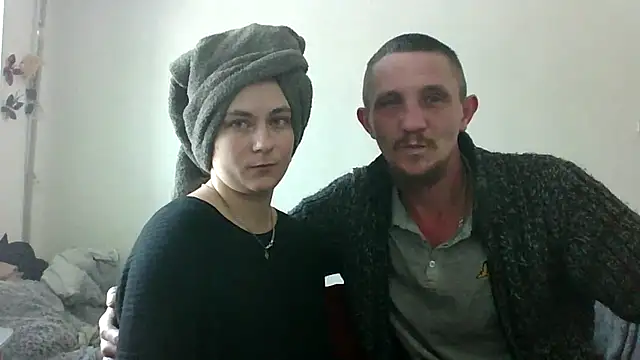 Snapshot of Twolatte1520 chatting on February 19, 2026, 12:35 pm Twolatte1520 online show from February 19, 2026, 12:35 pm