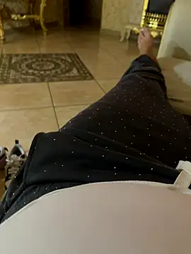 Bionda19 online show from October 20, 2025, 9:04 pm