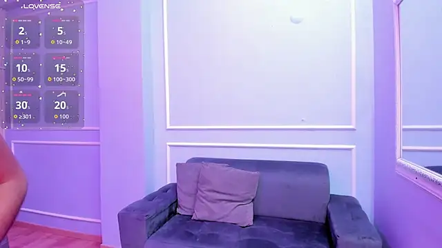 Snapshot of AliceJackkson chatting on November 28, 2025, 12:05 pm AliceJackkson online show from November 28, 2025, 12:05 pm