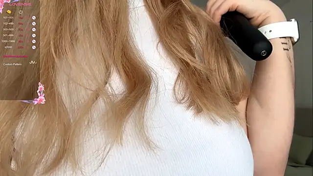 Snapshot of GilySuper chatting on January 10, 2026, 8:09 am GilySuper online show from January 10, 2026, 8:09 am