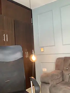 Rose monroee online show from November 30, 2025, 12:39 pm