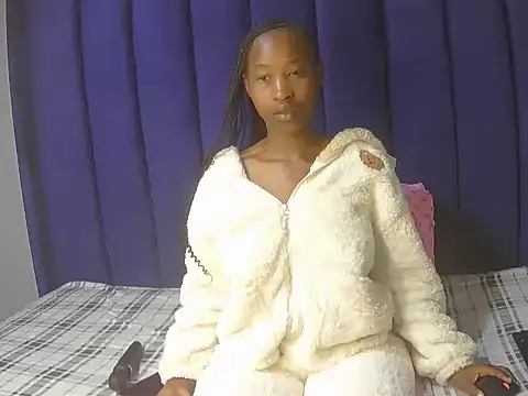 Snapshot of Pretty-C chatting on August 3, 2026, 4:09 am Pretty-C online show from August 3, 2026, 4:09 am