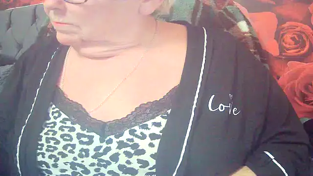 Snapshot of Playful_MILF_Demi chatting on April 26, 2026, 6:38 pm Playful MILF Demi online show from April 26, 2026, 6:38 pm