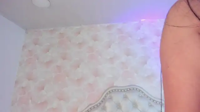 Snapshot of Sophia_Valkova chatting on November 22, 2025, 3:38 am Sophia Valkova online show from November 22, 2025, 3:38 am