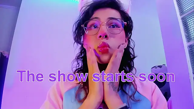 Sweet-SharoKitty online show from November 30, 2025, 7:03 pm