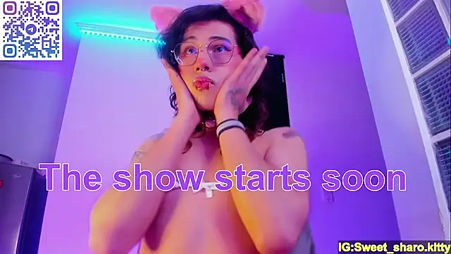 Snapshot of Sweet-SharoKitty chatting on April 19, 2026, 6:32 pm Sweet-SharoKitty online show from April 19, 2026, 6:32 pm