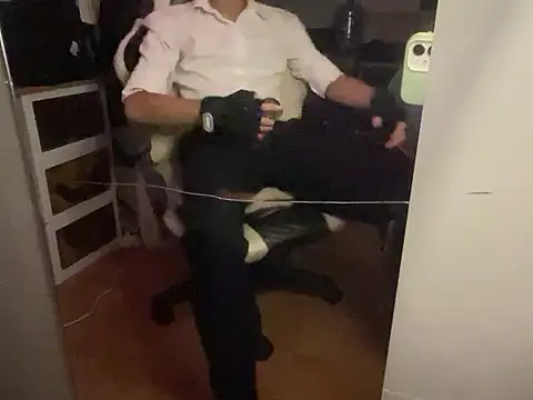 Wuza-H online show from November 16, 2025, 4:23 pm