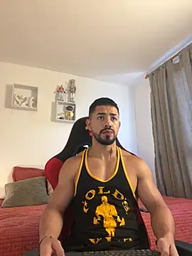 Snapshot of Ezzio_Scolaro chatting on April 21, 2026, 10:27 pm Ezzio Scolaro online show from April 21, 2026, 10:27 pm