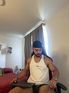 Ezzio Scolaro online show from March 28, 2026, 2:51 pm