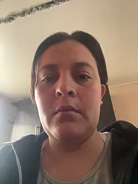 Anyhot latina online show from December 14, 2025, 11:27 am