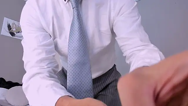  axelking  online show from October 24, 2025, 11:31 am