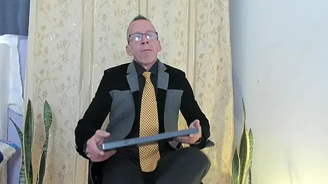Snapshot of _axelking_ chatting on May 4, 2026, 11:35 am axelking online show from May 4, 2026, 11:35 am
