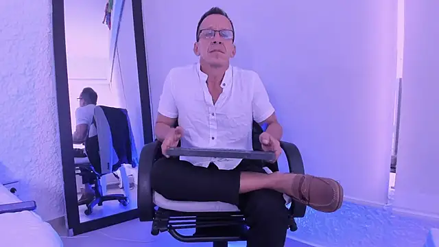 Snapshot of _axelking_ chatting on March 5, 2026, 11:51 am axelking online show from March 5, 2026, 11:51 am