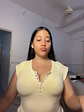 Nhefertary online show from May 14, 2026, 12:07 am