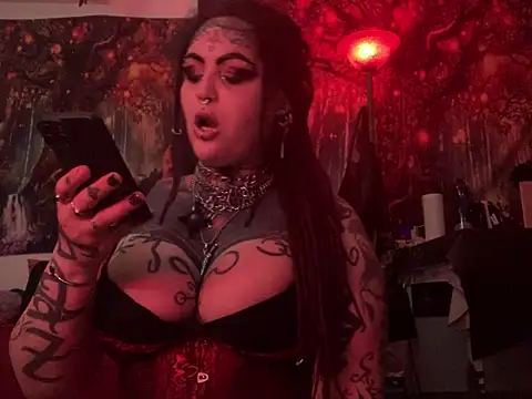 Snapshot of nyxvelon chatting on February 18, 2026, 9:55 pm nyxvelon online show from February 18, 2026, 9:55 pm