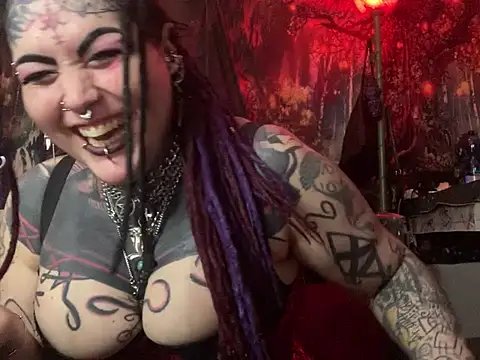 Snapshot of nyxvelon chatting on January 14, 2026, 10:57 pm nyxvelon online show from January 14, 2026, 10:57 pm