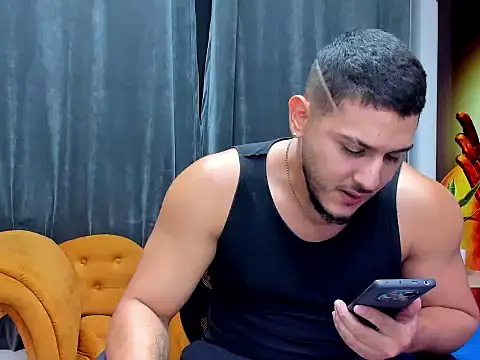 jasonshaw25 online show from November 10, 2025, 5:18 pm