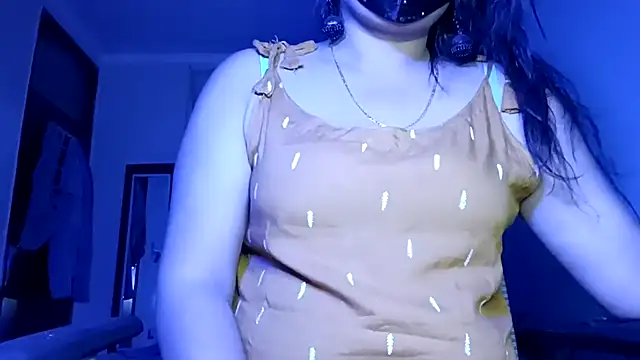 Snapshot of horny_milf_couple chatting on May 3, 2026, 8:23 pm horny milf couple online show from May 3, 2026, 8:23 pm
