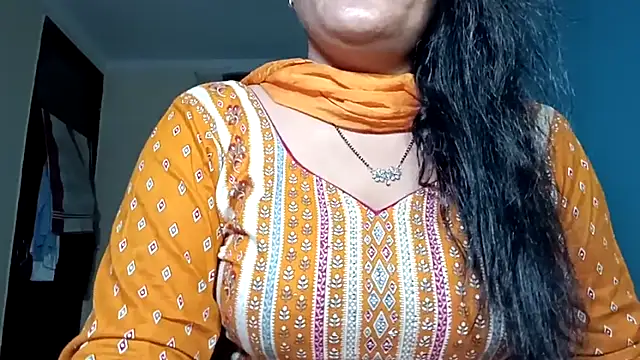Snapshot of horny_milf_couple chatting on April 20, 2026, 5:25 pm horny milf couple online show from April 20, 2026, 5:25 pm