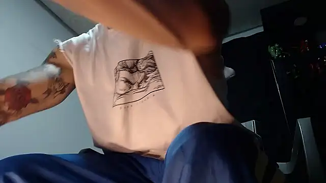 Snapshot of imsammytop chatting on January 14, 2026, 11:41 pm imsammytop online show from January 14, 2026, 11:41 pm