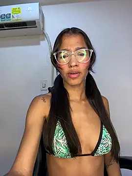 Snapshot of ScarletEvanss_ chatting on June 22, 2026, 11:07 am ScarletEvanss online show from June 22, 2026, 11:07 am