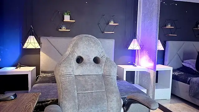 Snapshot of giapearl25 chatting on October 31, 2025, 1:19 pm giapearl25 online show from October 31, 2025, 1:19 pm