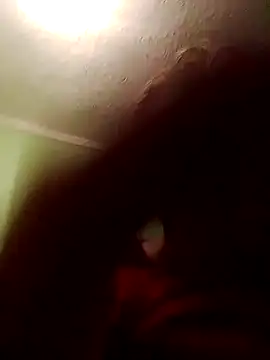 LusiyaGold5 online show from November 4, 2025, 10:57 pm