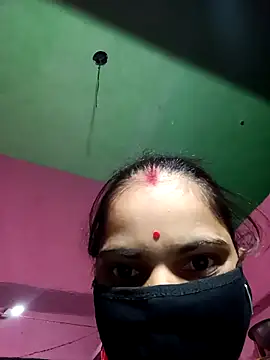 Mm punam online show from October 30, 2025, 1:42 pm