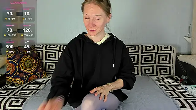 Snapshot of Amalia_Mio chatting on May 1, 2026, 12:04 am Amalia Mio online show from May 1, 2026, 12:04 am