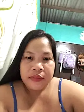 Snapshot of shyhotpinay_32 chatting on October 26, 2025, 5:57 pm shyhotpinay 32 online show from October 26, 2025, 5:57 pm