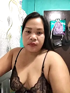 Snapshot of shyhotpinay_32 chatting on December 16, 2025, 4:11 pm shyhotpinay 32 online show from December 16, 2025, 4:11 pm