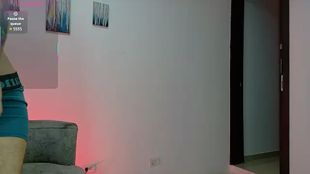 angel kyrozz online show from March 19, 2026, 6:41 pm